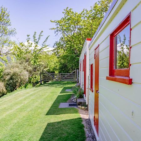 Mount Cook Station Huts Hotel Lake Tekapo Exterior photo