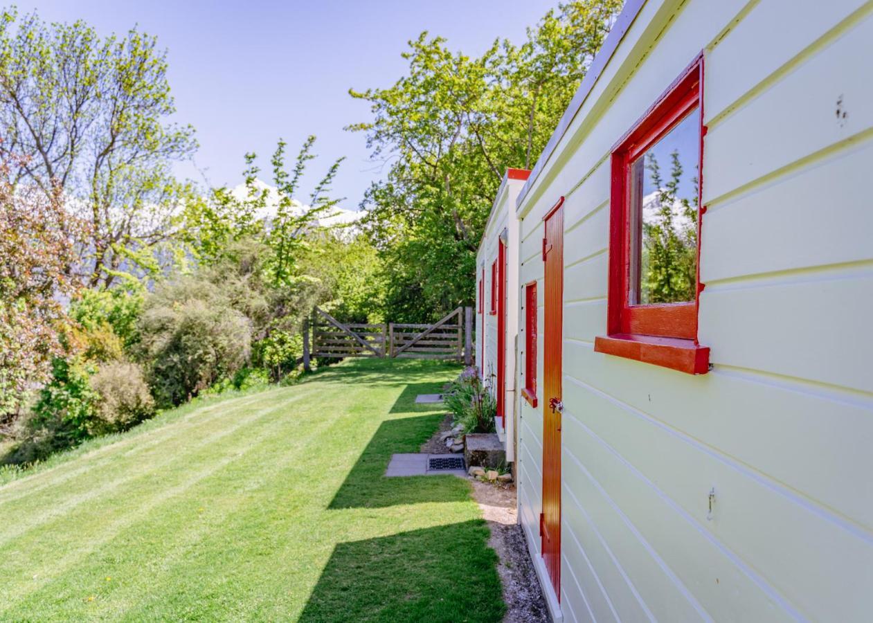 Mount Cook Station Huts Hotel Lake Tekapo Exterior photo